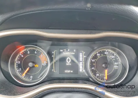 2016 Jeep Cherokee Latitude z USA, uszkodzony, nr VIN 1C4PJMCS5GW166392